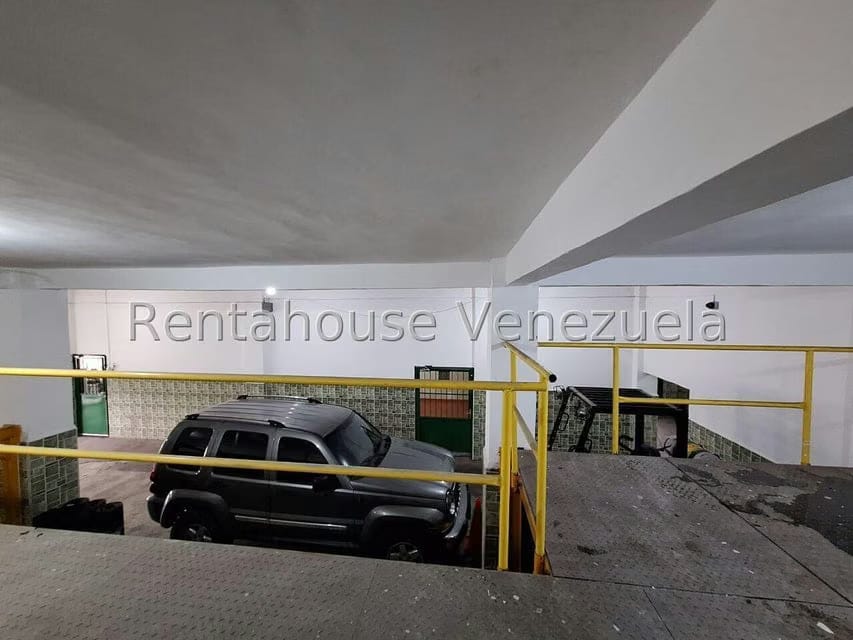 Comercial (Local Comercial) en Venta en Avenida Bolivar, Aragua - 17