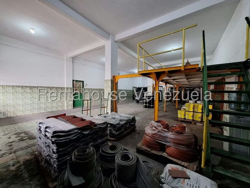 Comercial (Local Comercial) en Venta en Avenida Bolivar, Aragua - 7