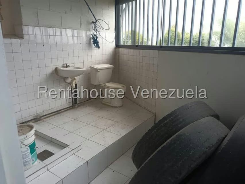 Comercial (Galpon - Deposito) en Alquiler en Mariche, Distrito Metropolitano - 28