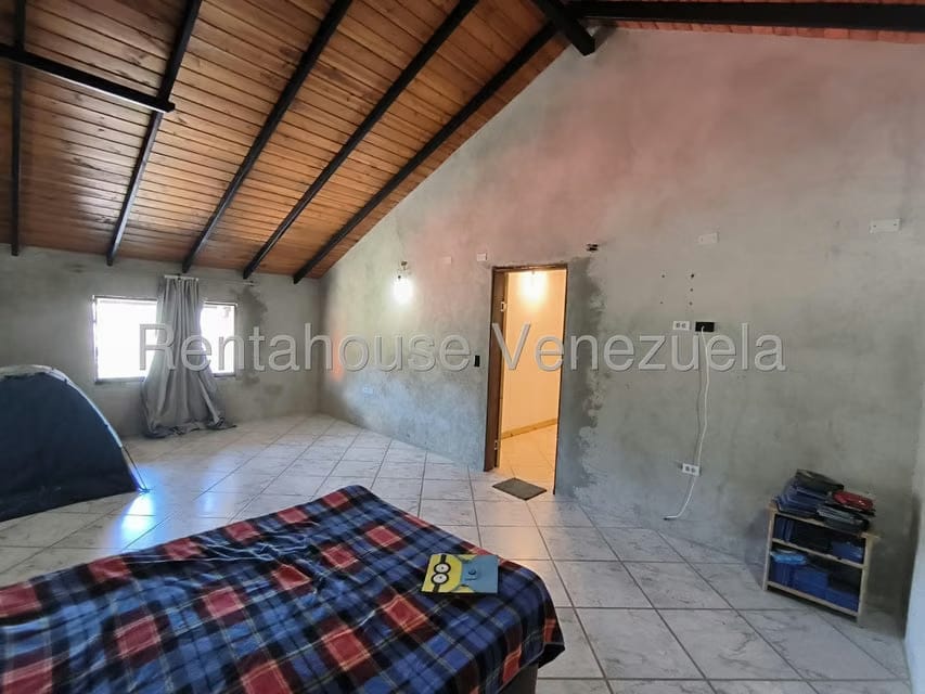 Casa (Multipes Niveles) en Venta en La Colonia Tovar, Aragua - 13