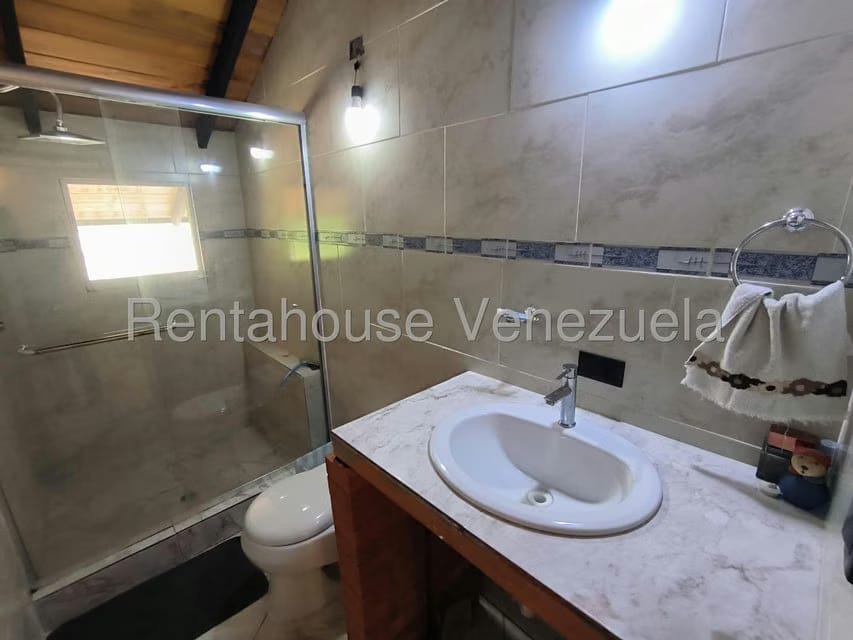 Casa (Multipes Niveles) en Venta en La Colonia Tovar, Aragua - 15