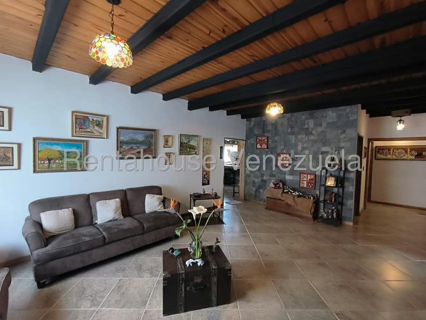 Casa (Multipes Niveles) en Venta en La Colonia Tovar, Aragua - 3