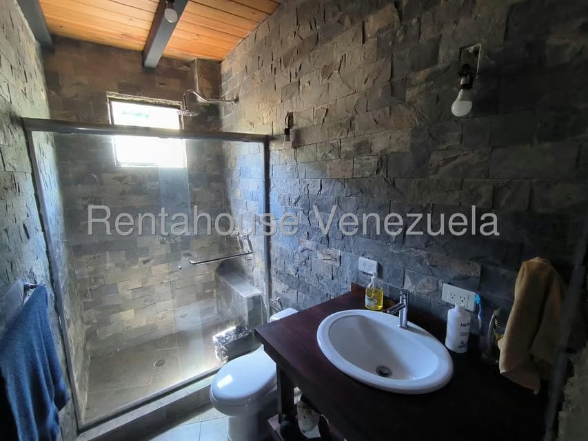 Casa (Multipes Niveles) en Venta en La Colonia Tovar, Aragua - 25
