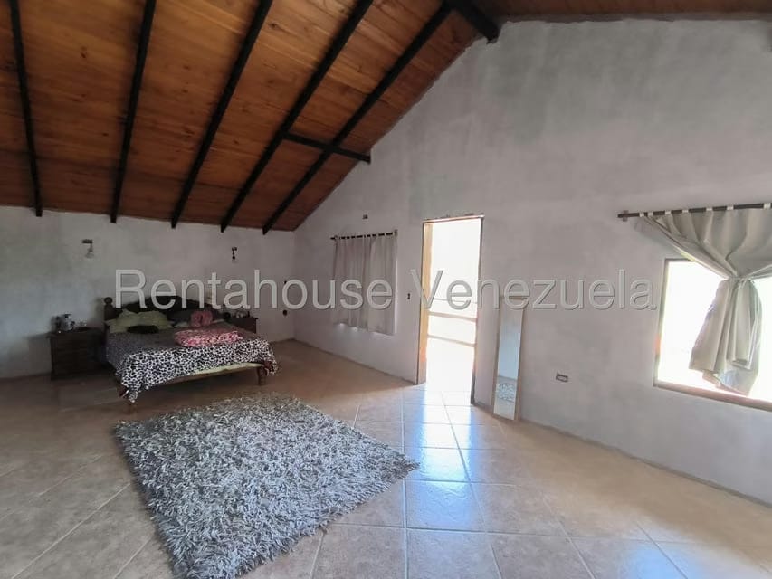 Casa (Multipes Niveles) en Venta en La Colonia Tovar, Aragua - 9