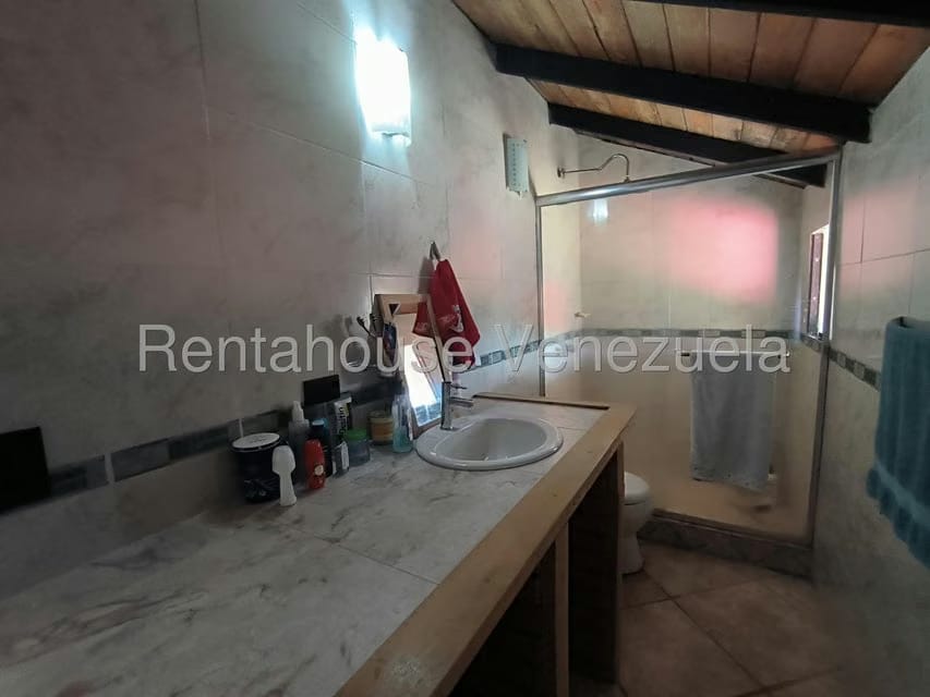 Casa (Multipes Niveles) en Venta en La Colonia Tovar, Aragua - 10