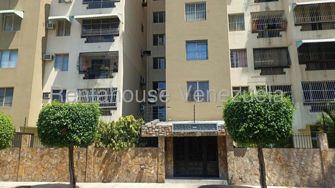 Apartamento (1 Nivel) en Alquiler en Prebo I, Carabobo - 27