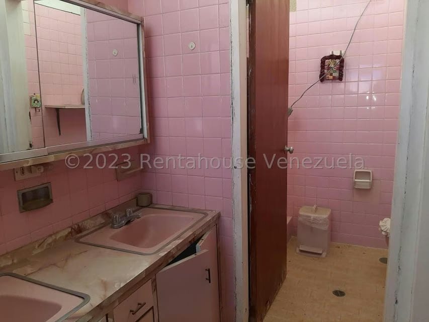 Casa (Duplex) en Venta en Colinas de Los Ruices, Distrito Metropolitano - 10