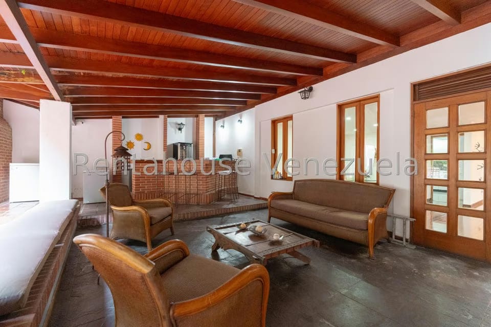Casa (Multipes Niveles) en Venta en Cumbres de Curumo, Distrito Metropolitano - 19