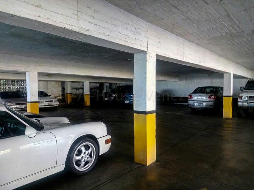 Apartamento (1 Nivel) en Venta en Colinas de Bello Monte, Distrito Metropolitano - 18