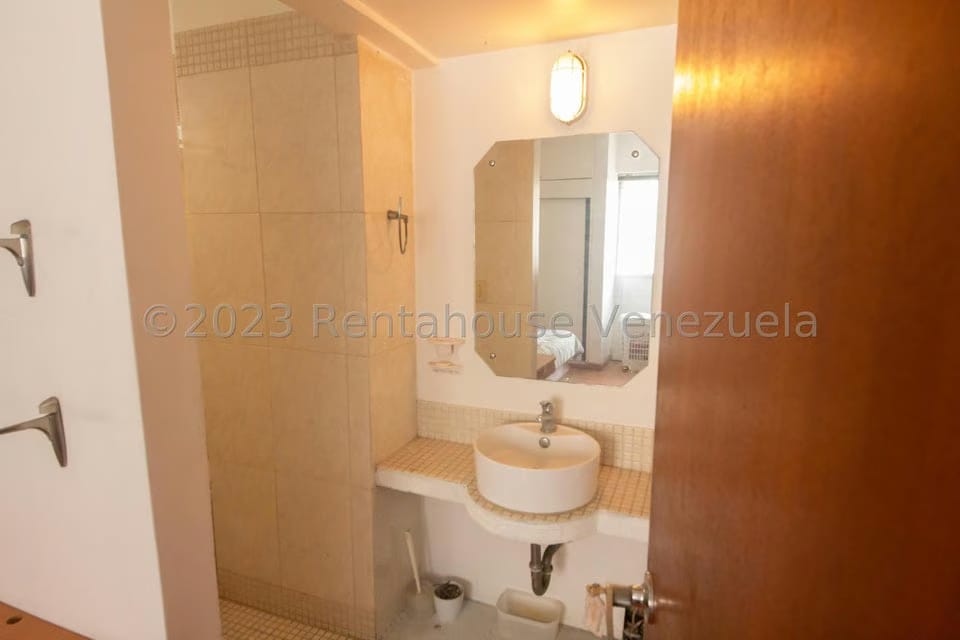 Apartamento (1 Nivel) en Venta en Colinas de Bello Monte, Distrito Metropolitano - 22