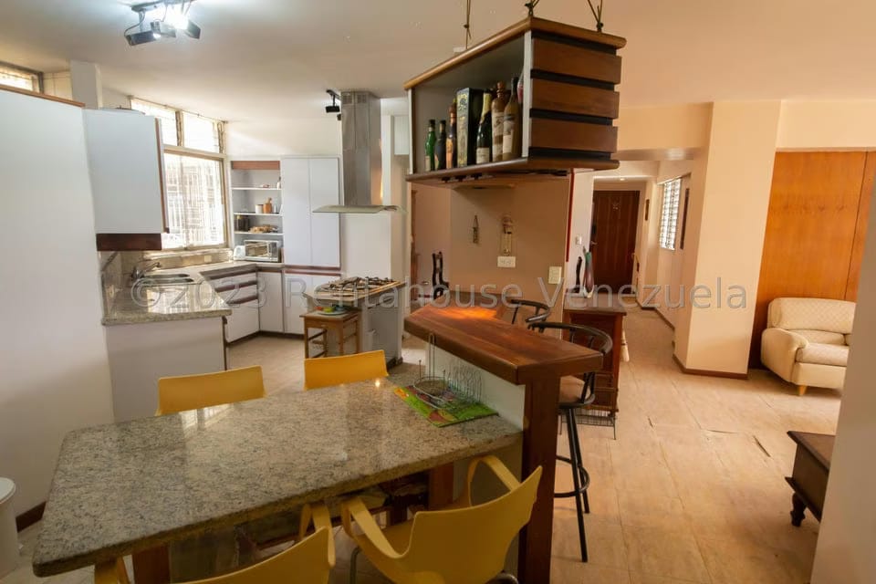 Apartamento (1 Nivel) en Venta en Colinas de Bello Monte, Distrito Metropolitano - 8