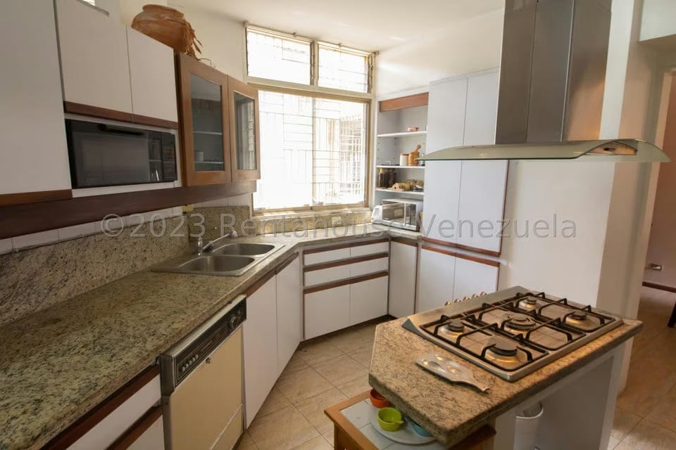 Apartamento (1 Nivel) en Venta en Colinas de Bello Monte, Distrito Metropolitano - 9