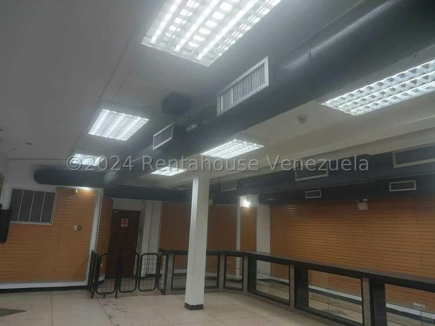 Comercial (Local Comercial) en Venta en Centro, Zulia - 11