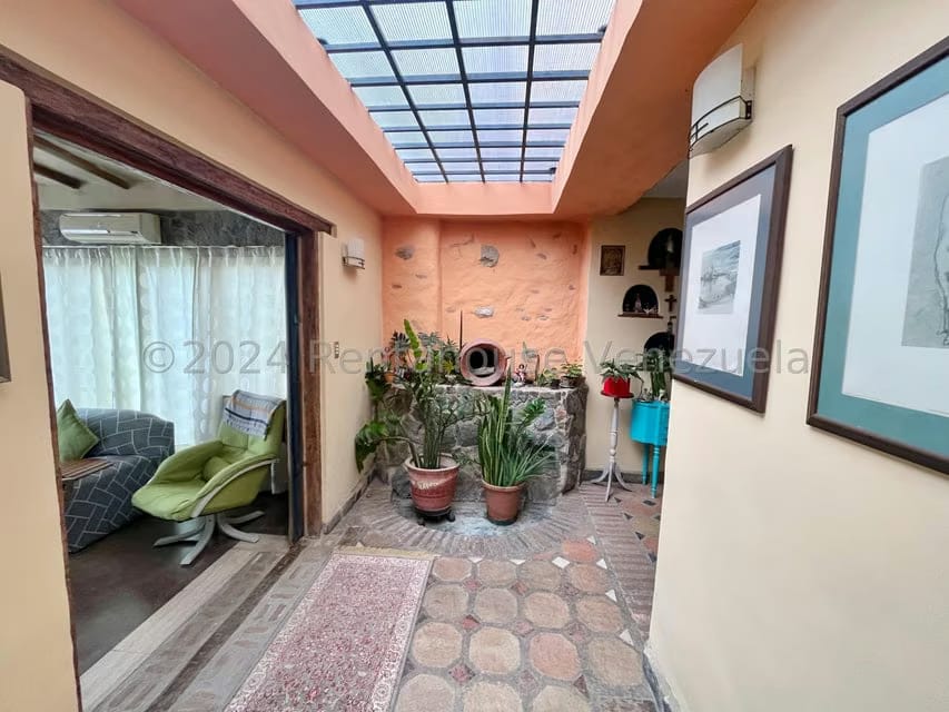 Casa (Multipes Niveles) en Venta en Oripoto, Distrito Metropolitano - 3