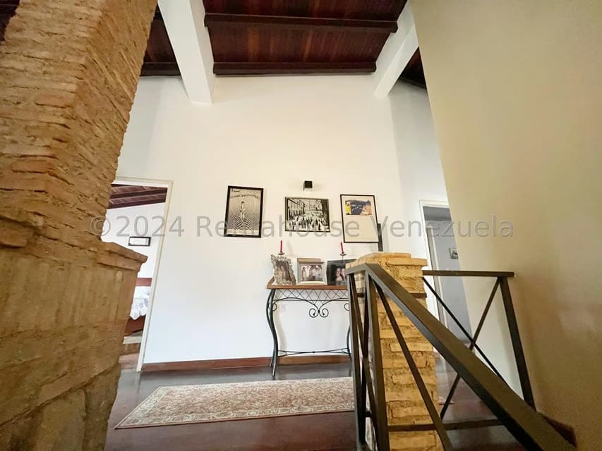 Casa (Multipes Niveles) en Venta en Oripoto, Distrito Metropolitano - 23