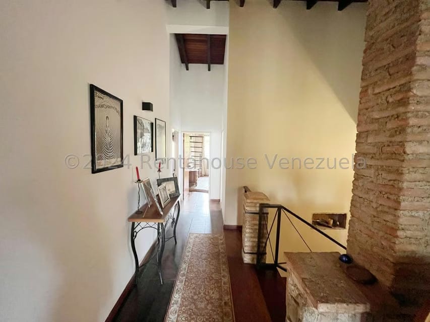 Casa (Multipes Niveles) en Venta en Oripoto, Distrito Metropolitano - 34