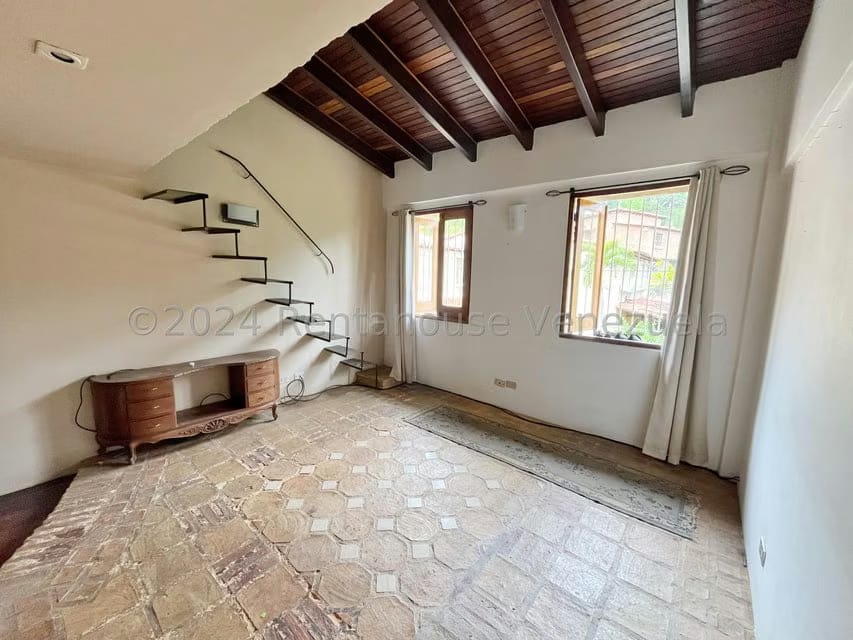 Casa (Multipes Niveles) en Venta en Oripoto, Distrito Metropolitano - 37