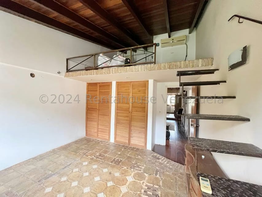 Casa (Multipes Niveles) en Venta en Oripoto, Distrito Metropolitano - 38