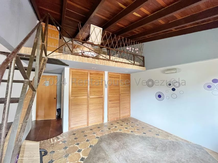 Casa (Multipes Niveles) en Venta en Oripoto, Distrito Metropolitano - 40