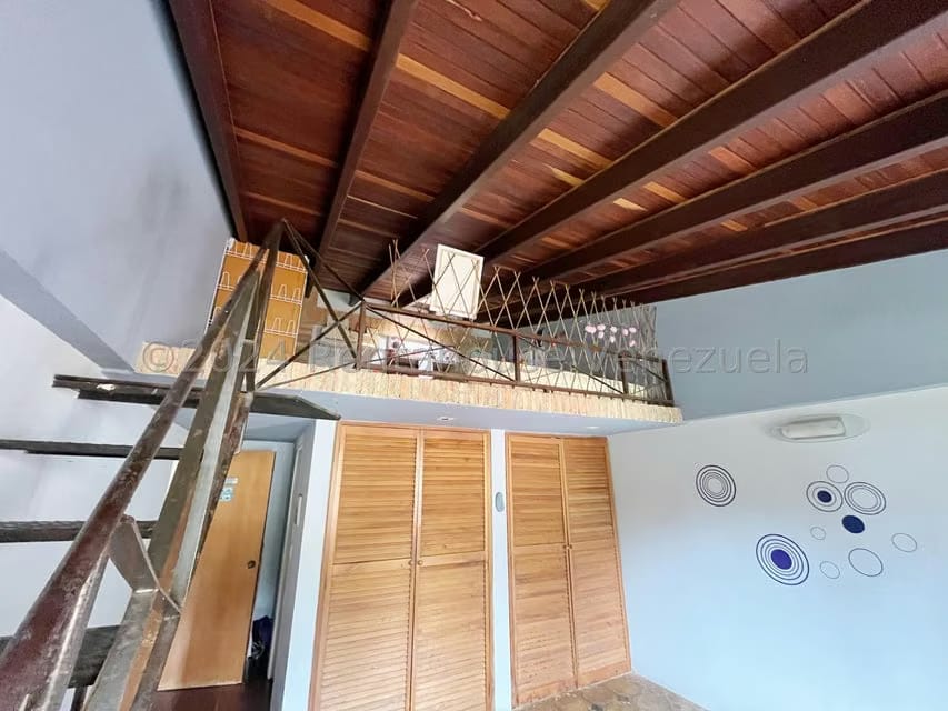 Casa (Multipes Niveles) en Venta en Oripoto, Distrito Metropolitano - 42