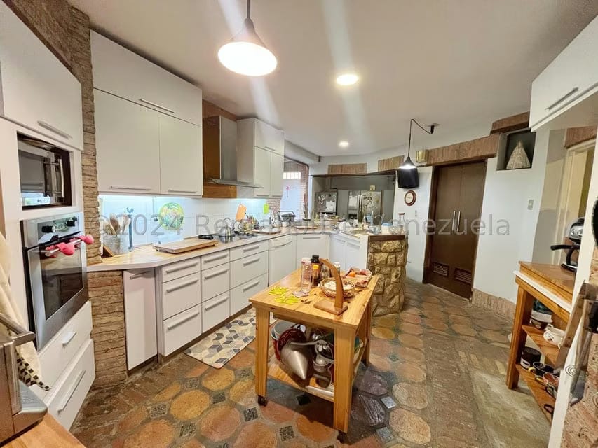 Casa (Multipes Niveles) en Venta en Oripoto, Distrito Metropolitano - 10