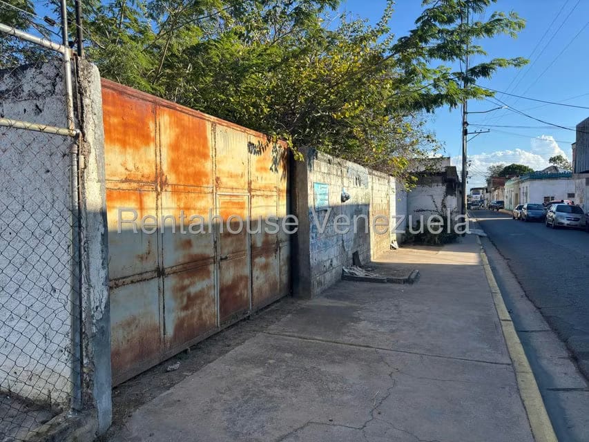 Terreno (Comercial) en Venta en Centro, Carabobo