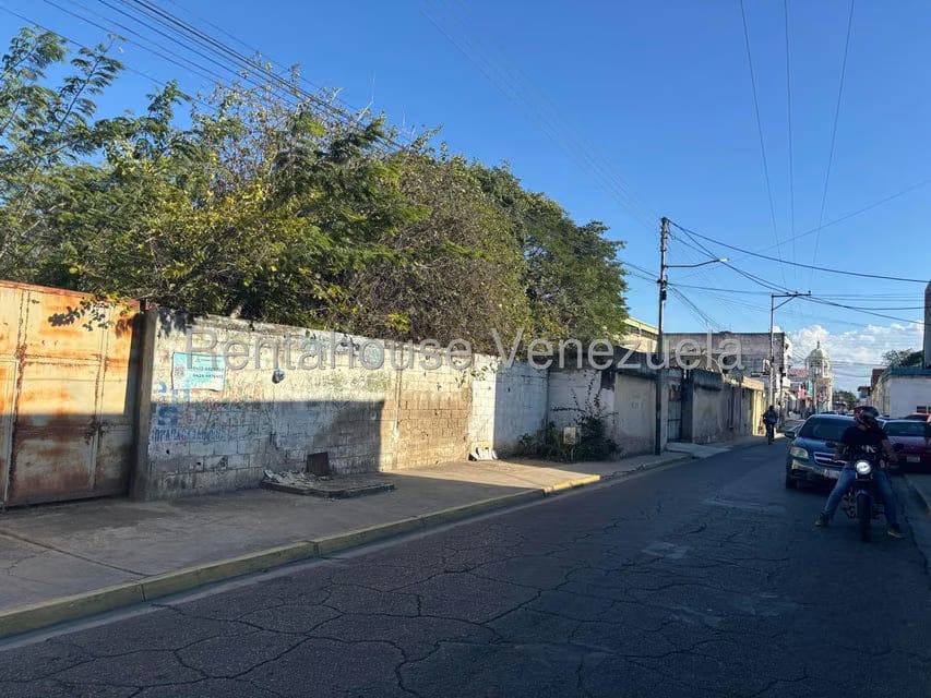 Terreno (Comercial) en Venta en Centro, Carabobo - 4