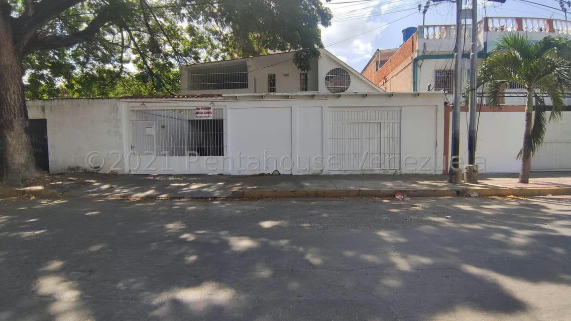 Casa (Multipes Niveles) en Venta en Los Nisperos, Aragua