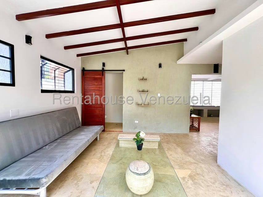 Apartamento (1 Nivel) en Alquiler en Oripoto, Distrito Metropolitano - 11