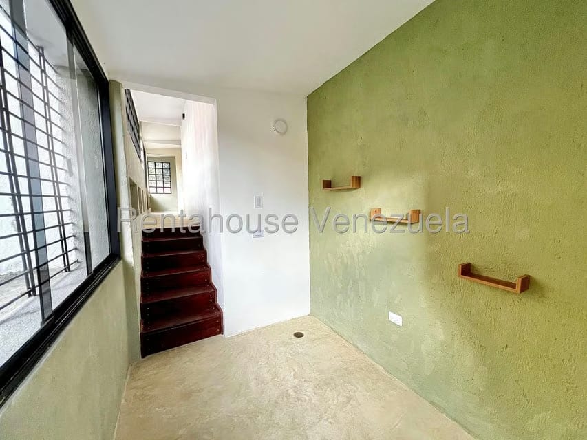 Apartamento (1 Nivel) en Alquiler en Oripoto, Distrito Metropolitano - 14