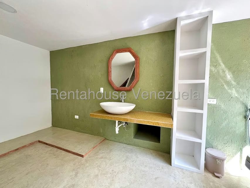 Apartamento (1 Nivel) en Alquiler en Oripoto, Distrito Metropolitano - 18