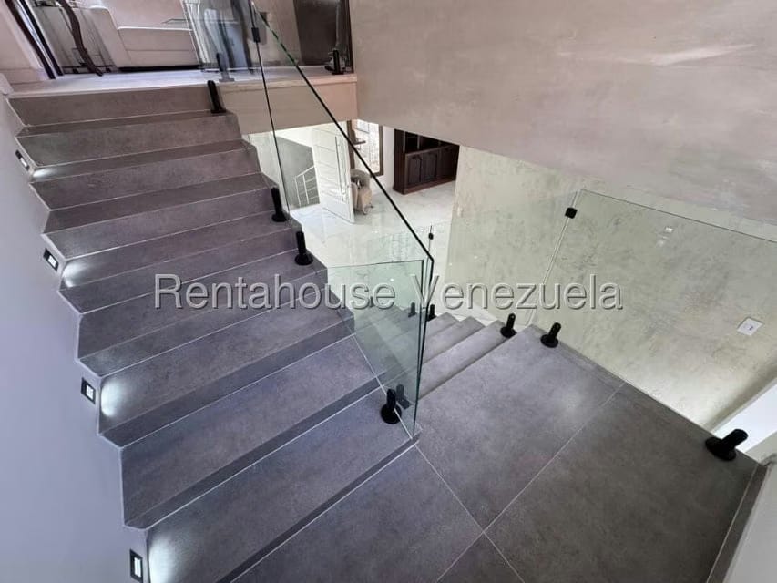 Casa (Duplex) en Venta en Colinas de Bello Monte, Distrito Metropolitano - 15
