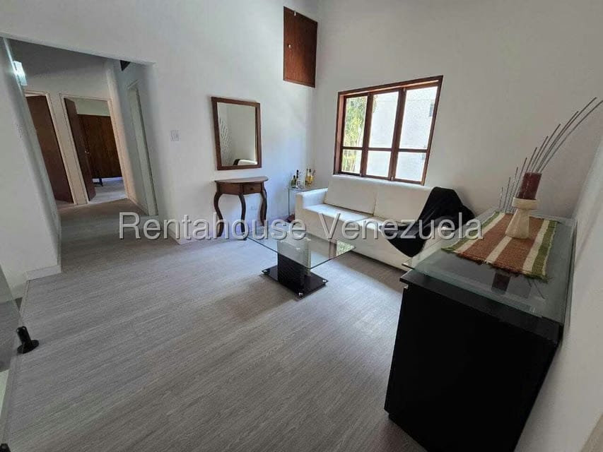 Casa (Duplex) en Venta en Colinas de Bello Monte, Distrito Metropolitano - 16