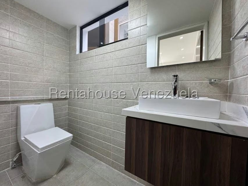 Casa (Duplex) en Venta en Colinas de Bello Monte, Distrito Metropolitano - 27