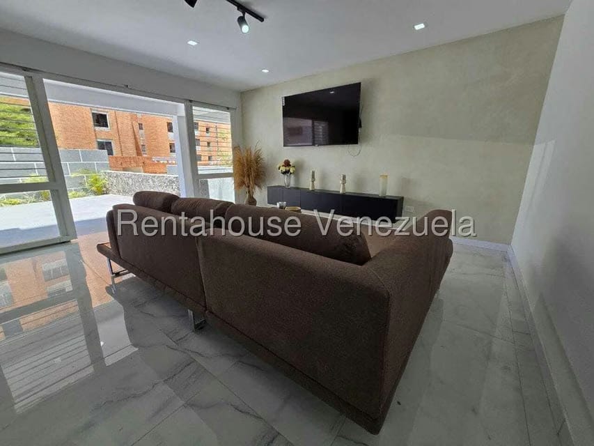 Casa (Duplex) en Venta en Colinas de Bello Monte, Distrito Metropolitano - 4