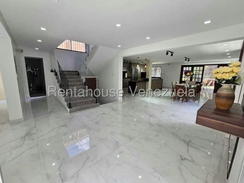 Casa (Duplex) en Venta en Colinas de Bello Monte, Distrito Metropolitano - 5