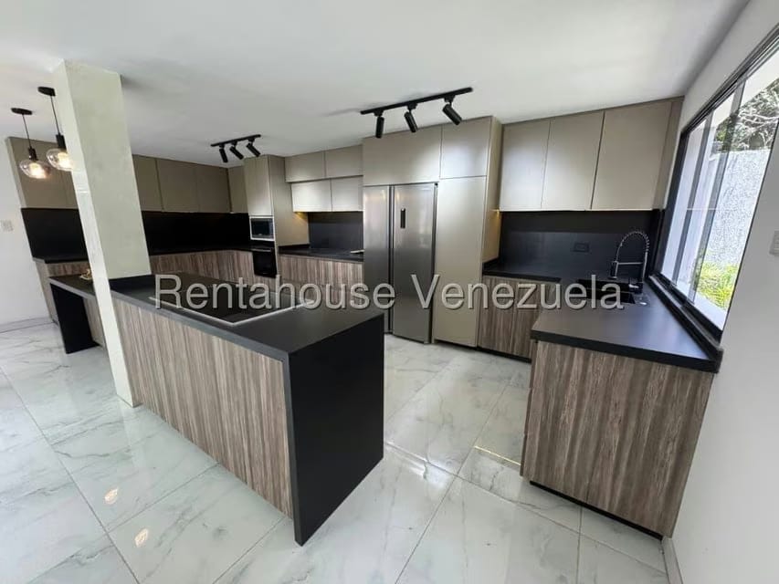 Casa (Duplex) en Venta en Colinas de Bello Monte, Distrito Metropolitano - 9