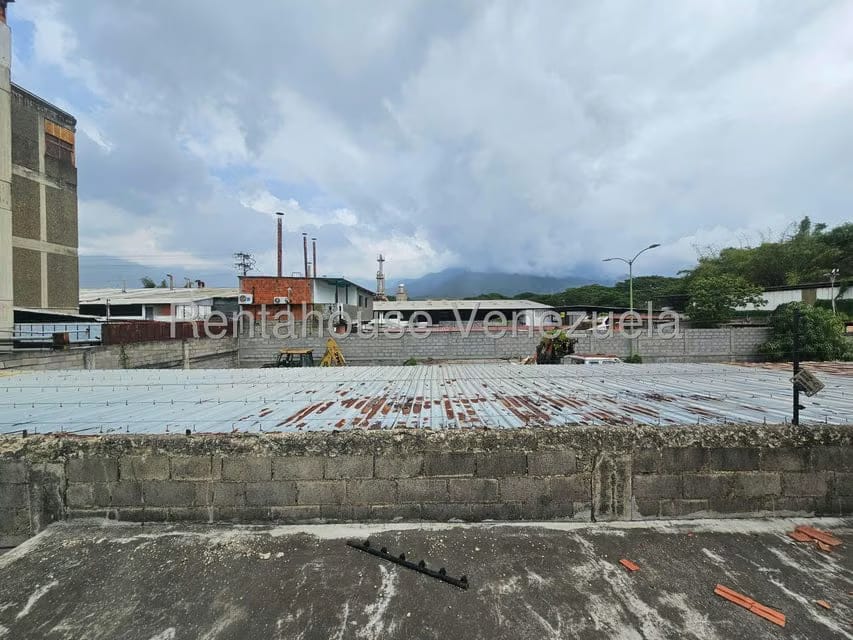 Terreno (Industrial) en Venta en El Marques, Miranda - 16