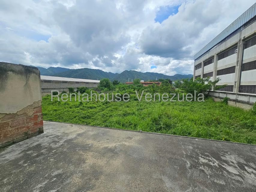 Terreno (Industrial) en Venta en El Marques, Miranda - 10