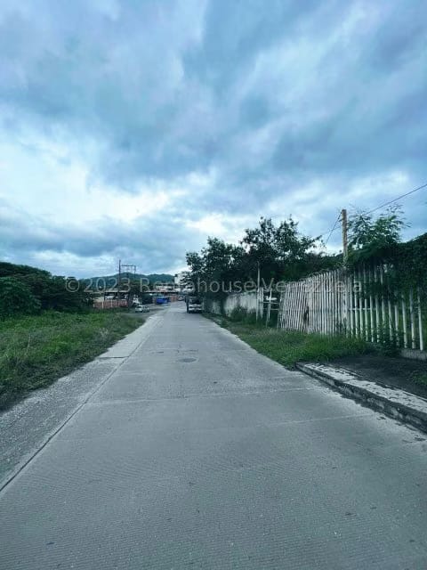 Terreno (Comercial) en Venta en El Marques, Miranda - 5