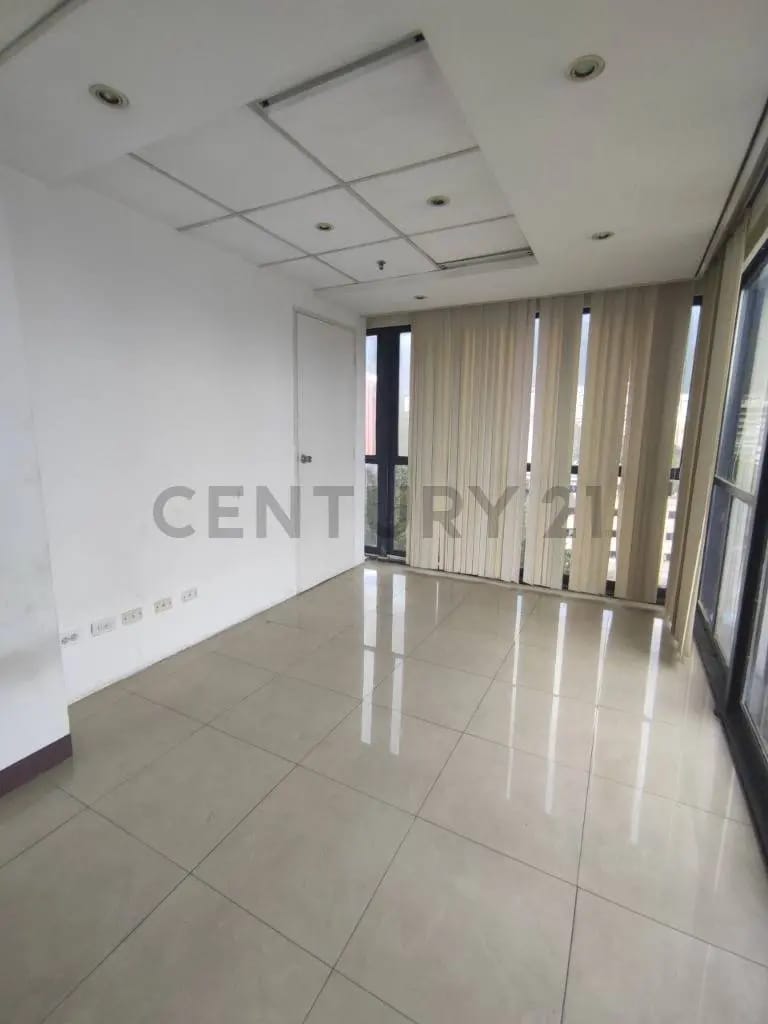 Hermosa Oficina Comercial