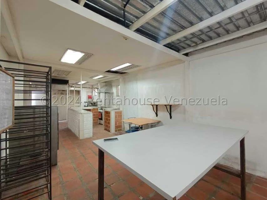 Comercial (Local Comercial) en Alquiler en Zona Centro, Aragua - 12