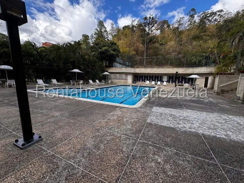 Apartamento (1 Nivel) en Alquiler en Las Esmeraldas, Distrito Metropolitano - 27