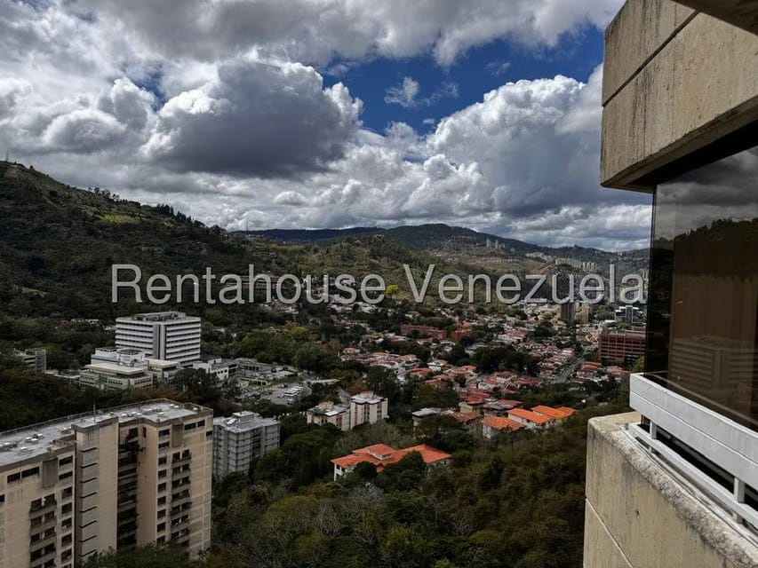 Apartamento (1 Nivel) en Alquiler en Las Esmeraldas, Distrito Metropolitano - 38