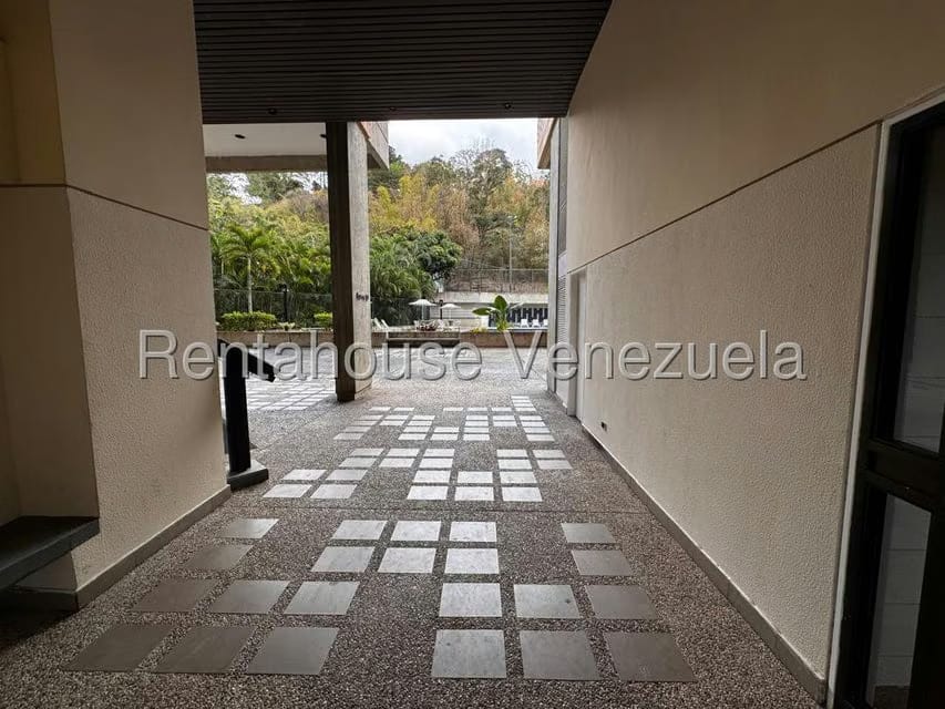 Apartamento (1 Nivel) en Alquiler en Las Esmeraldas, Distrito Metropolitano - 40