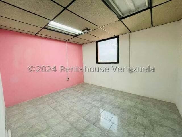 Comercial (Local Comercial) en Alquiler en Avenida Bolivar, Aragua - 2
