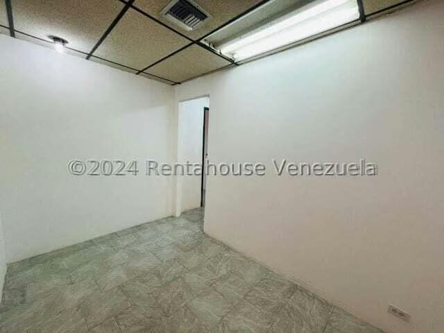Comercial (Local Comercial) en Alquiler en Avenida Bolivar, Aragua - 12