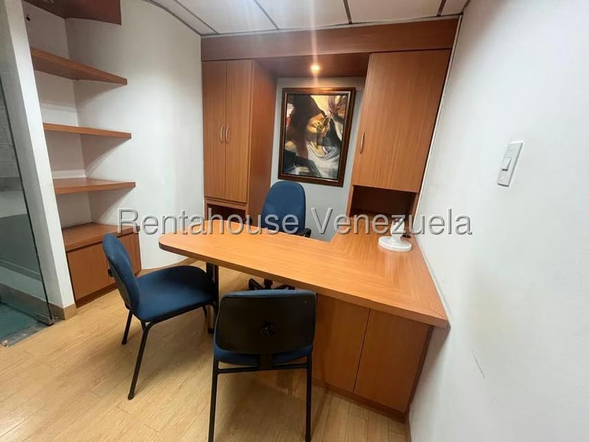Comercial (Local Comercial) en Alquiler en San Bernardino, Distrito Metropolitano - 4