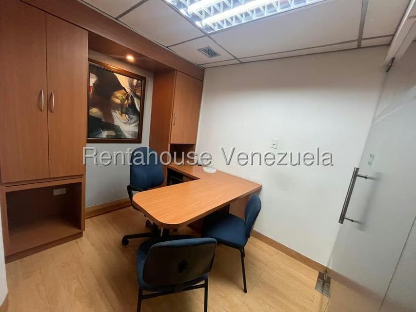 Comercial (Local Comercial) en Alquiler en San Bernardino, Distrito Metropolitano - 6