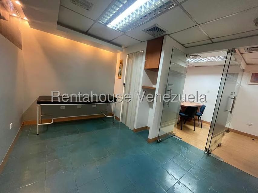 Comercial (Local Comercial) en Alquiler en San Bernardino, Distrito Metropolitano - 9